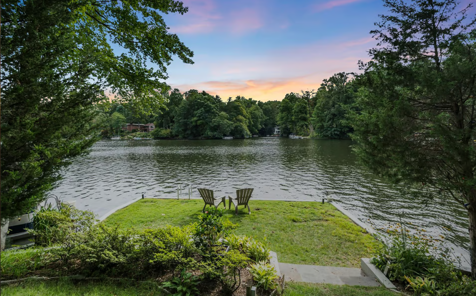 Lake Barcroft, Falls Church, VA