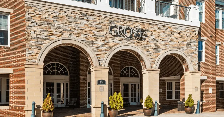 Looking for a 1 Bed, 1 Bath Condo at The Grove at Arlington Under $360K?