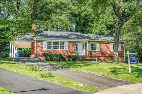 The Northern VA Neighborhoods I Show My Clients Who Are Done With City Living (15 Min From Downtown, $1.5–$2 Million Range)