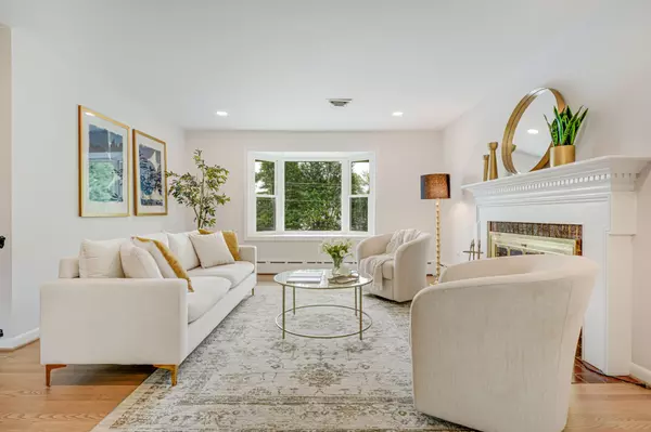 The Davenport Group real estate marketing strategy in Arlington VA showcasing professional photography, video tours, and digital advertising to sell homes faster.