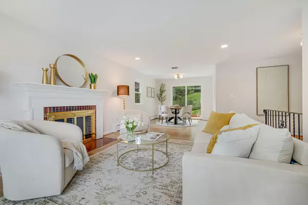 The Davenport Group real estate marketing strategy in Arlington VA showcasing professional photography, video tours, and digital advertising to sell homes faster.