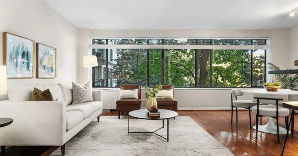 Looking for a 2 Bedroom, 2 Bath Condo at The Chatham in Arlington?