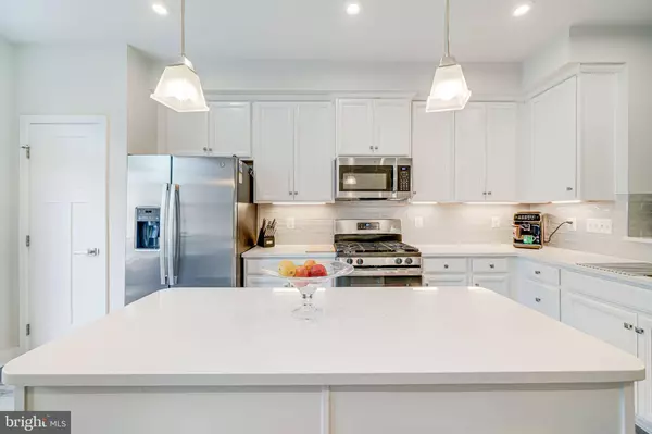 2646 VELOCITY RD, Herndon, VA 20171