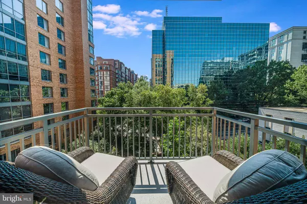 2000 CLARENDON BLVD #307, Arlington, VA 22201