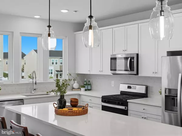 15061 JAXTON SQUARE LN, Haymarket, VA 20169