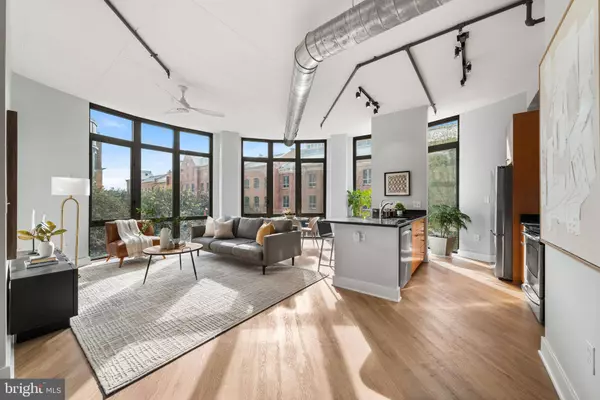 520 JOHN CARLYLE ST #228, Alexandria, VA 22314