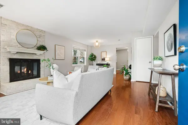 4931 7TH RD S #4931, Arlington, VA 22204