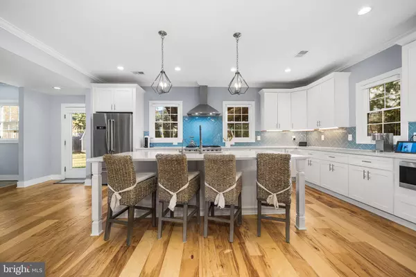 3209 NOTTAGE LN, Falls Church, VA 22042