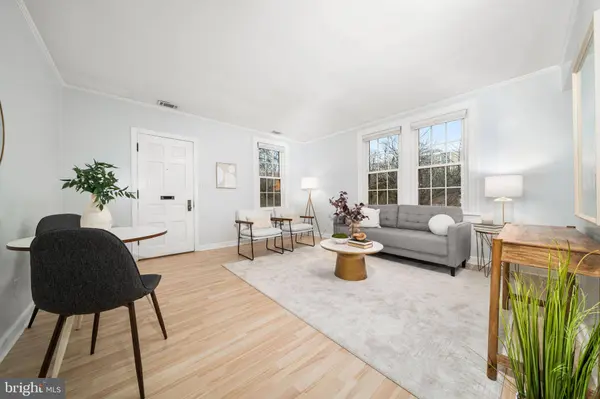 1100 S BARTON ST #295, Arlington, VA 22204