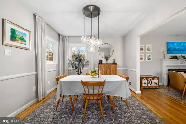 3216 PATRICK HENRY DR, Falls Church, VA 22044