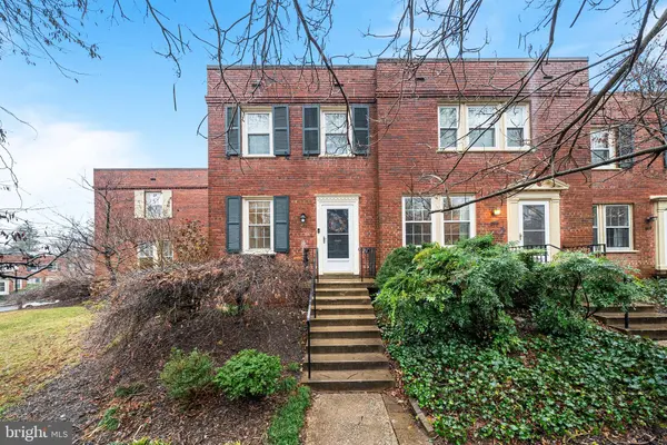 1100 S BARTON ST #295, Arlington, VA 22204