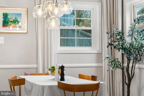 3216 PATRICK HENRY DR, Falls Church, VA 22044