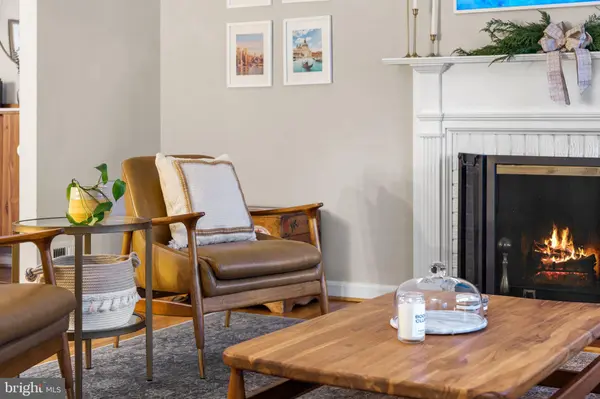 3216 PATRICK HENRY DR, Falls Church, VA 22044