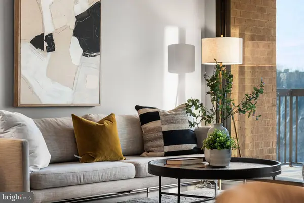 4500 S FOUR MILE RUN DR #710, Arlington, VA 22204