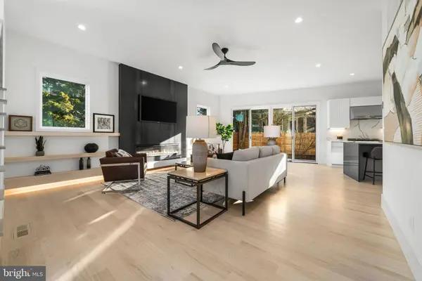 4810 3RD ST N, Arlington, VA 22203