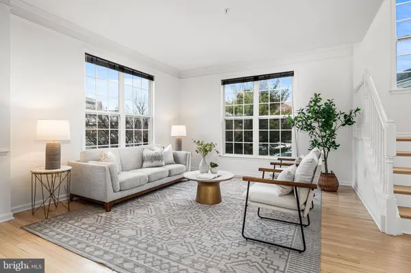 12180 ABINGTON HALL PL #207, Reston, VA 20190