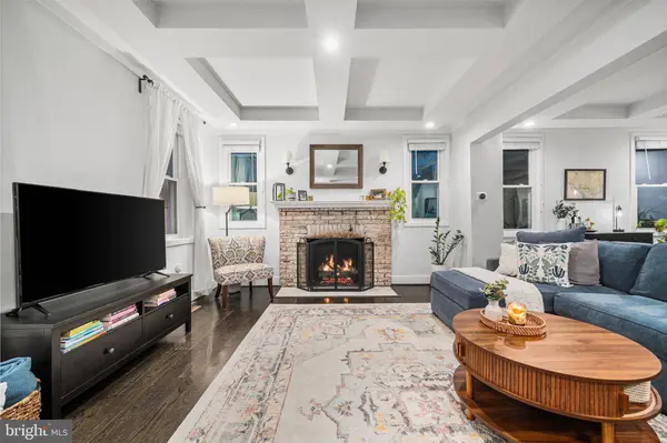 1433 FORT STEVENS DR NW, Washington, DC 20011