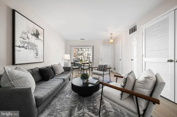 13109 SHADOWBROOK LN, Fairfax, VA 22033