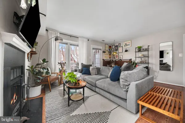 2594-H S H S ARLINGTON MILL DR 8 #8, Arlington, VA 22206