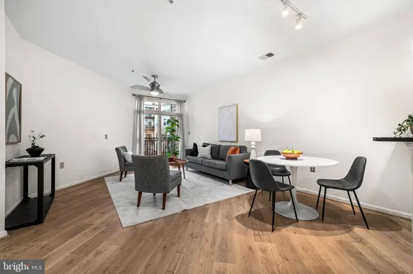 2665 PROSPERITY AVE #231, Fairfax, VA 22031