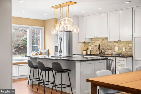 29 N OAKLAND ST, Arlington, VA 22203