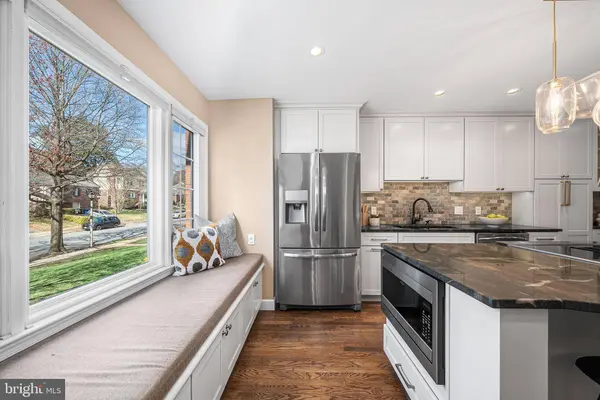 29 N OAKLAND ST, Arlington, VA 22203