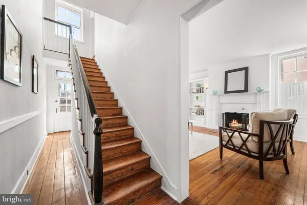 106 N COURT ST, Frederick, MD 21701