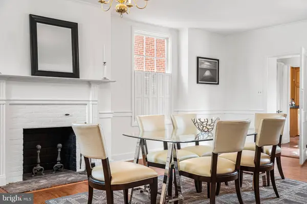 106 N COURT ST, Frederick, MD 21701