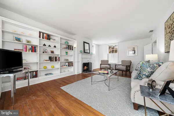 106 N COURT ST, Frederick, MD 21701