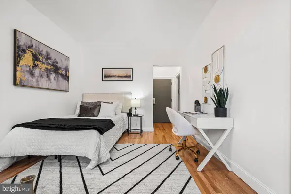 105 6TH ST SE #205, Washington, DC 20003