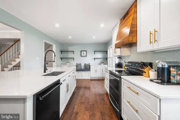 5025 DOMAIN PL #26, Alexandria, VA 22311