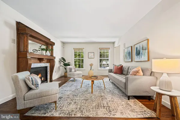 9914 BENT TREE LN, Manassas, VA 20111