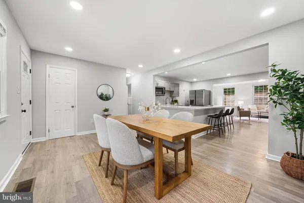 4543 EVANSDALE RD, Woodbridge, VA 22193