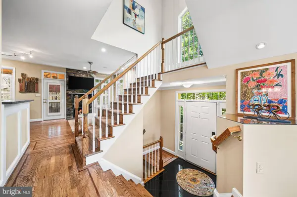 4648 LAMBERT DR, Alexandria, VA 22311