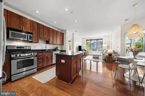 1800 WILSON BLVD #318, Arlington, VA 22201