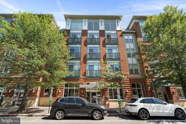 1800 WILSON BLVD #318, Arlington, VA 22201