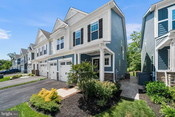 18120 MOSS GARDEN RD, Dumfries, VA 22026