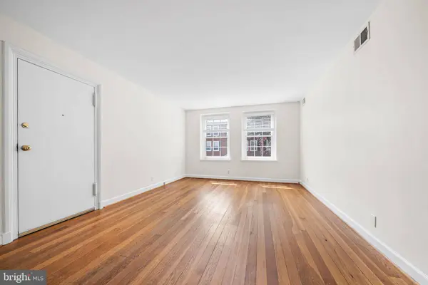 2916 S BUCHANAN ST #B1, Arlington, VA 22206