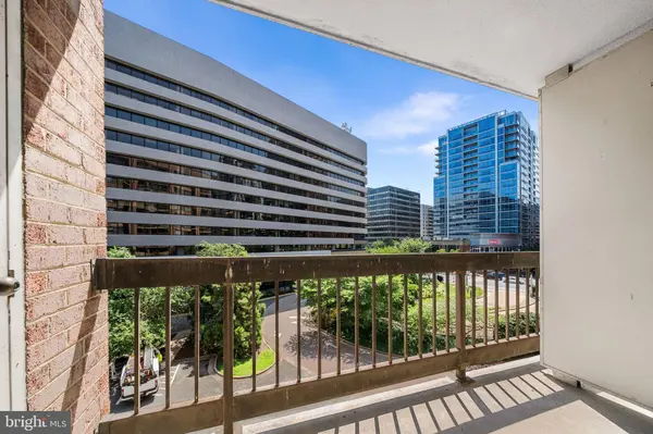 1805 CRYSTAL DR #315S, Arlington, VA 22202
