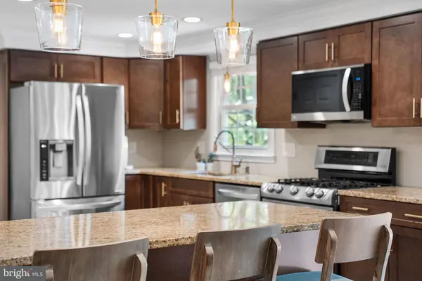 2726 WELCOME DR, Falls Church, VA 22046