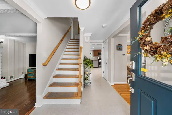 2726 WELCOME DR, Falls Church, VA 22046