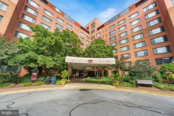 1021 ARLINGTON BLVD #241