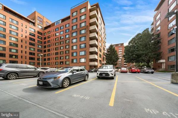 1121 ARLINGTON BLVD #534, Arlington, VA 22209