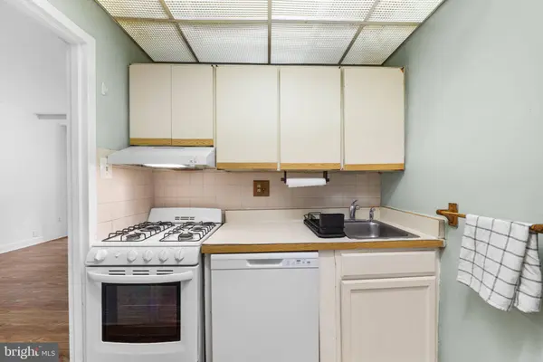 1021 ARLINGTON BLVD #241, Arlington, VA 22209