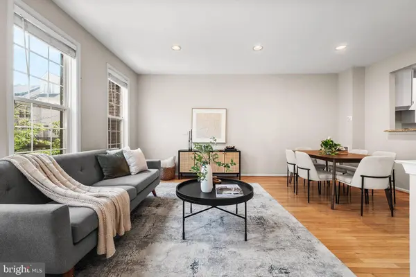 349 LIVERMORE LN, Alexandria, VA 22304