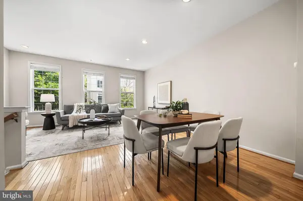 349 LIVERMORE LN, Alexandria, VA 22304
