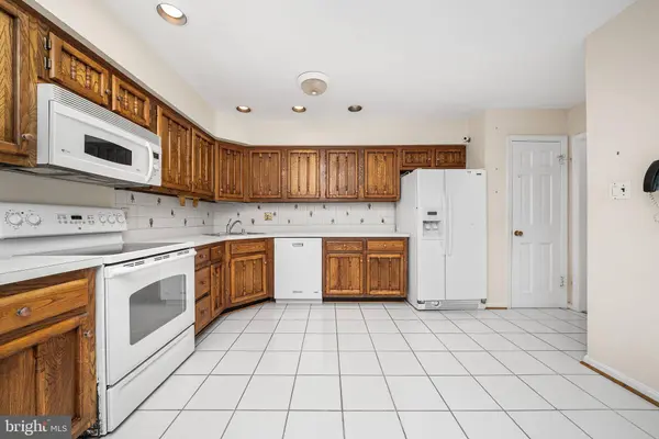 8114 LANGBROOK RD, Springfield, VA 22152
