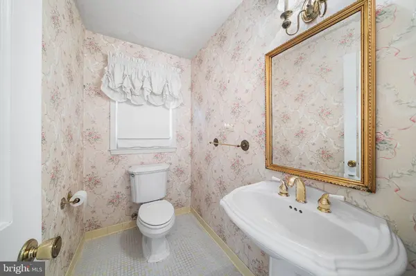 8114 LANGBROOK RD, Springfield, VA 22152