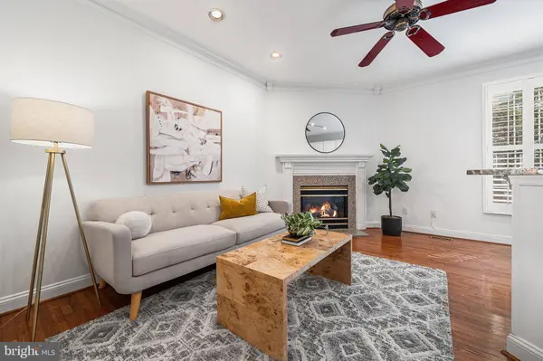 3913 CHARLES AVE, Alexandria, VA 22305