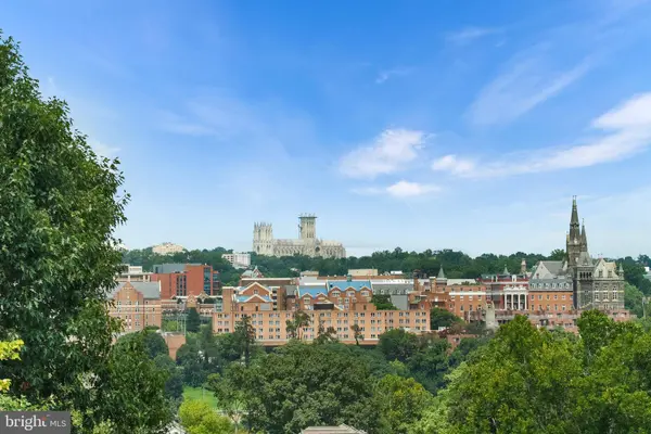 1588 N COLONIAL TER, Arlington, VA 22209
